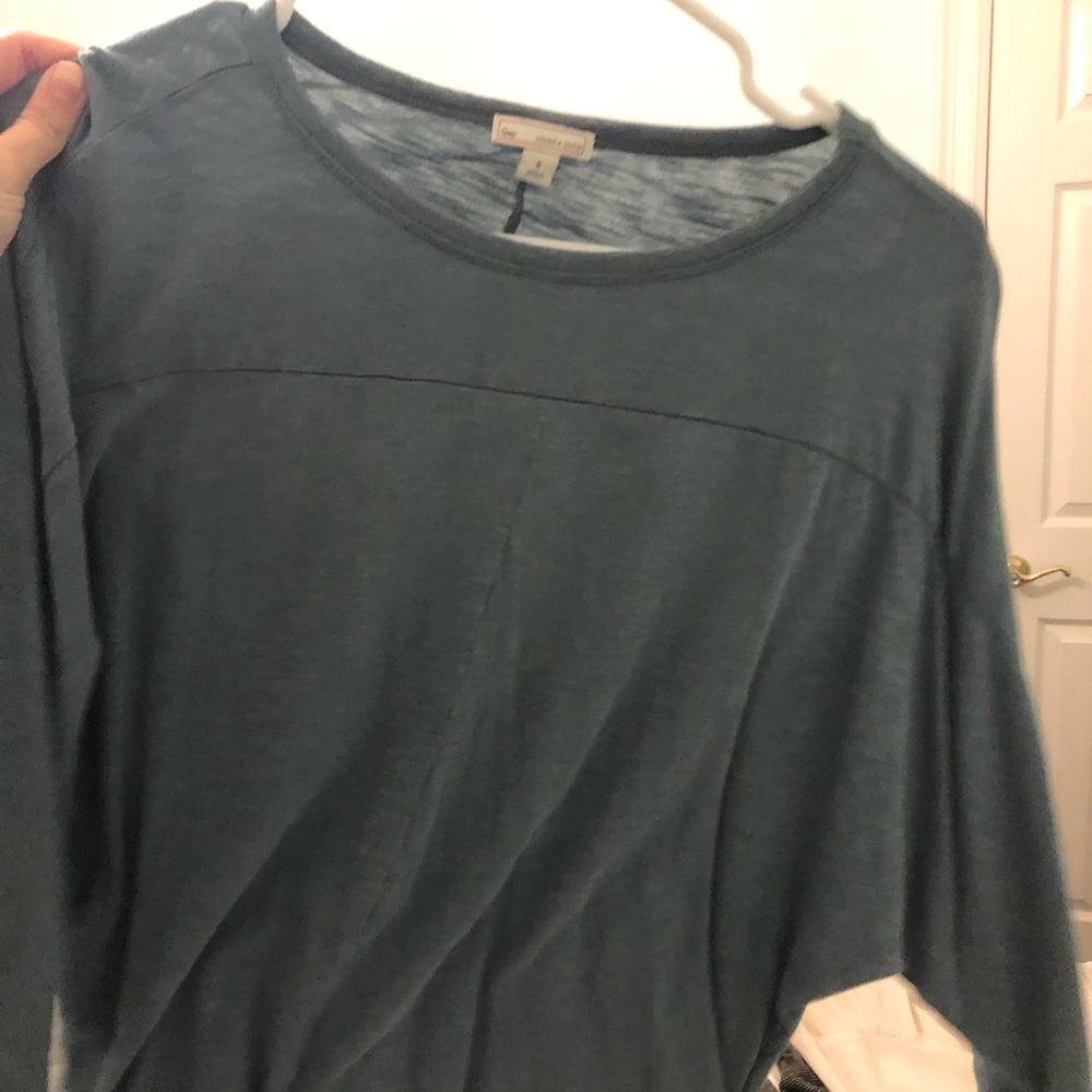 Teal top
